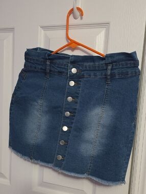Denim Button-Front Mini Skirt - Blue